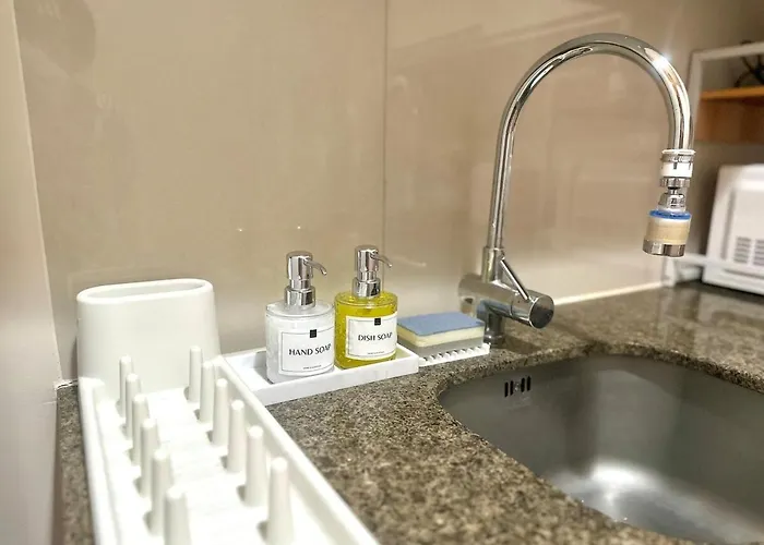 Apartment Cozy 1br At Greenbelt Hamilton Makati