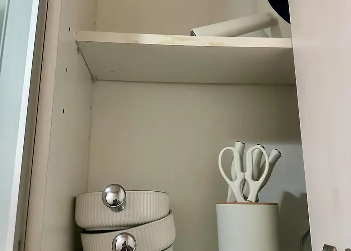 Apartment Cozy 1br At Greenbelt Hamilton Makati Manila
